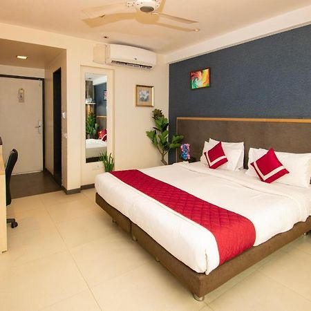 Octave Koregaon Park Pune Exterior foto