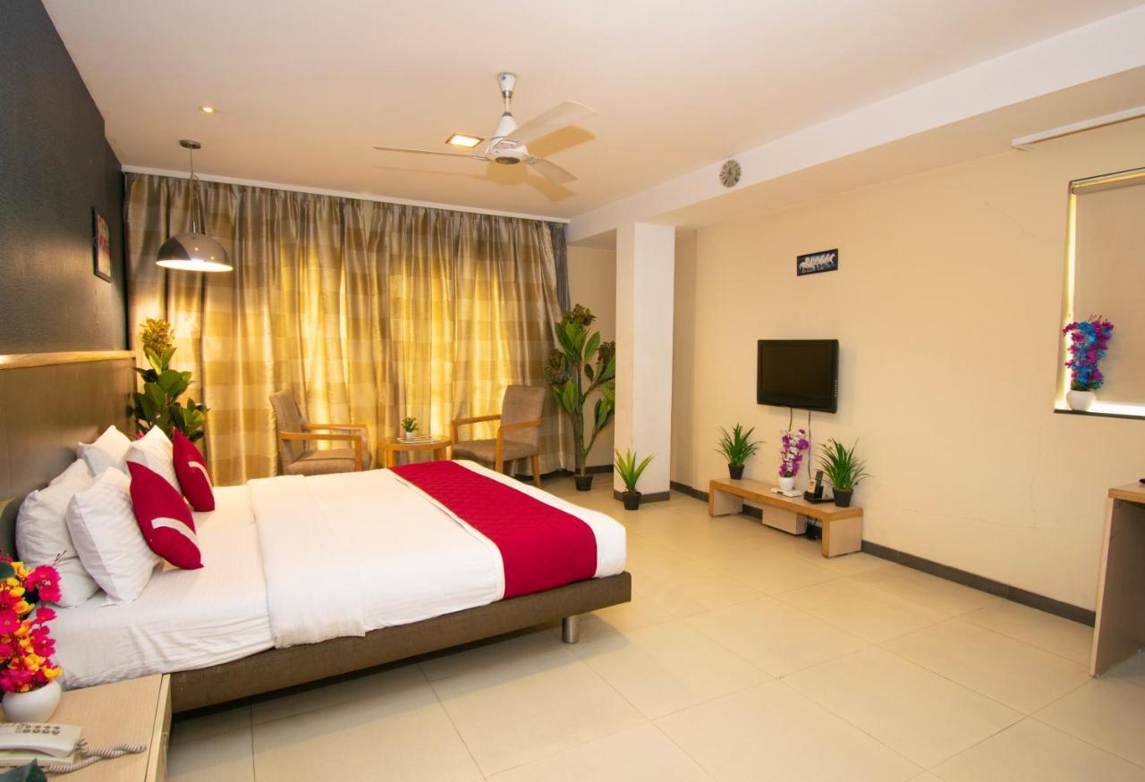 Octave Koregaon Park Pune Exterior foto