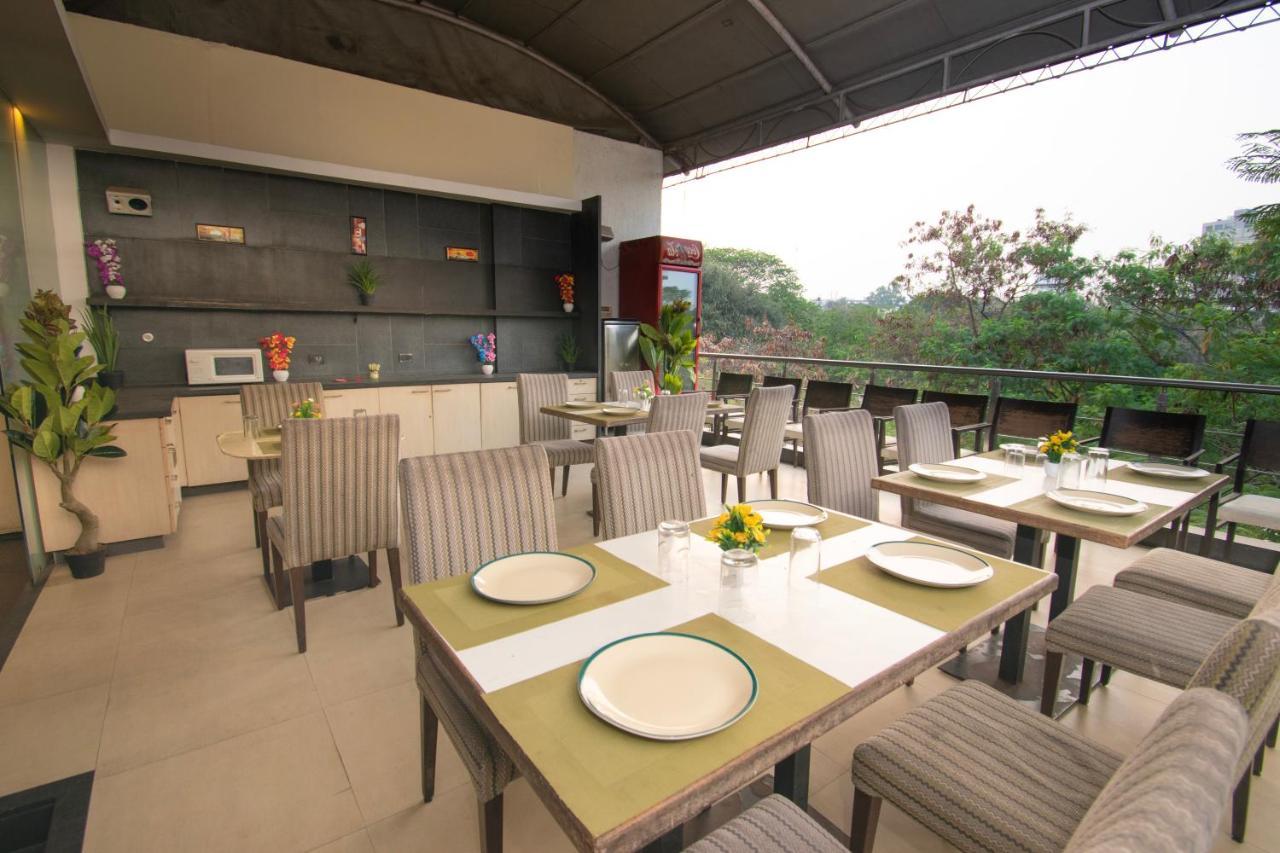 Octave Koregaon Park Pune Exterior foto