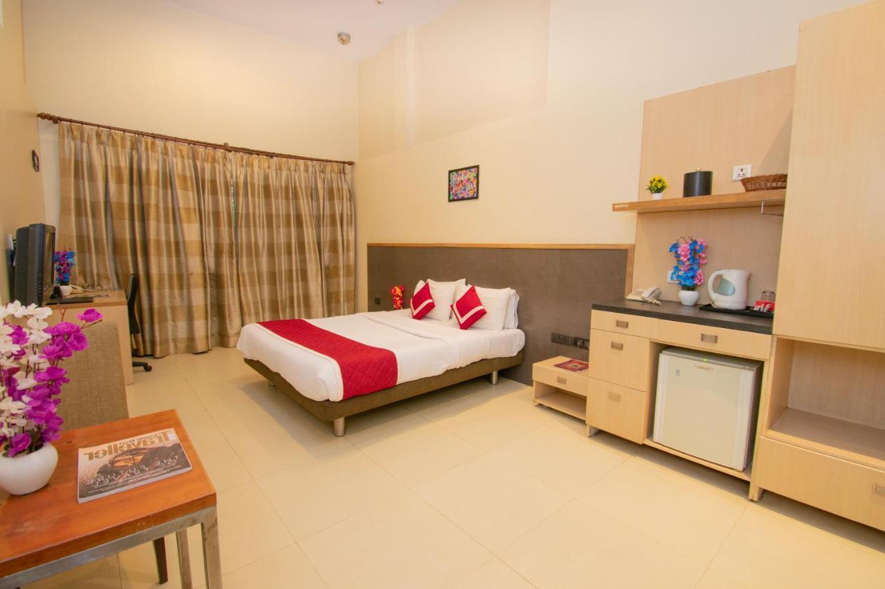 Octave Koregaon Park Pune Exterior foto