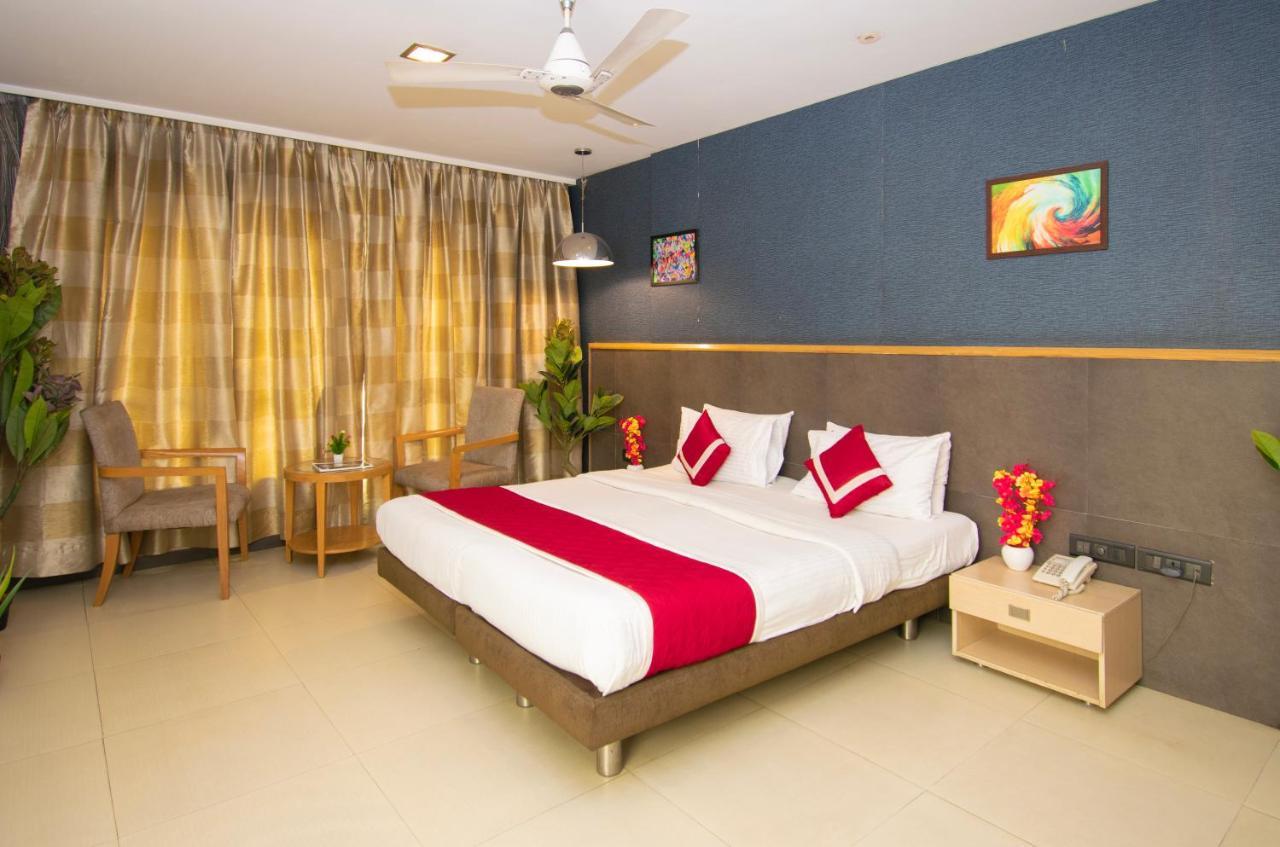 Octave Koregaon Park Pune Exterior foto