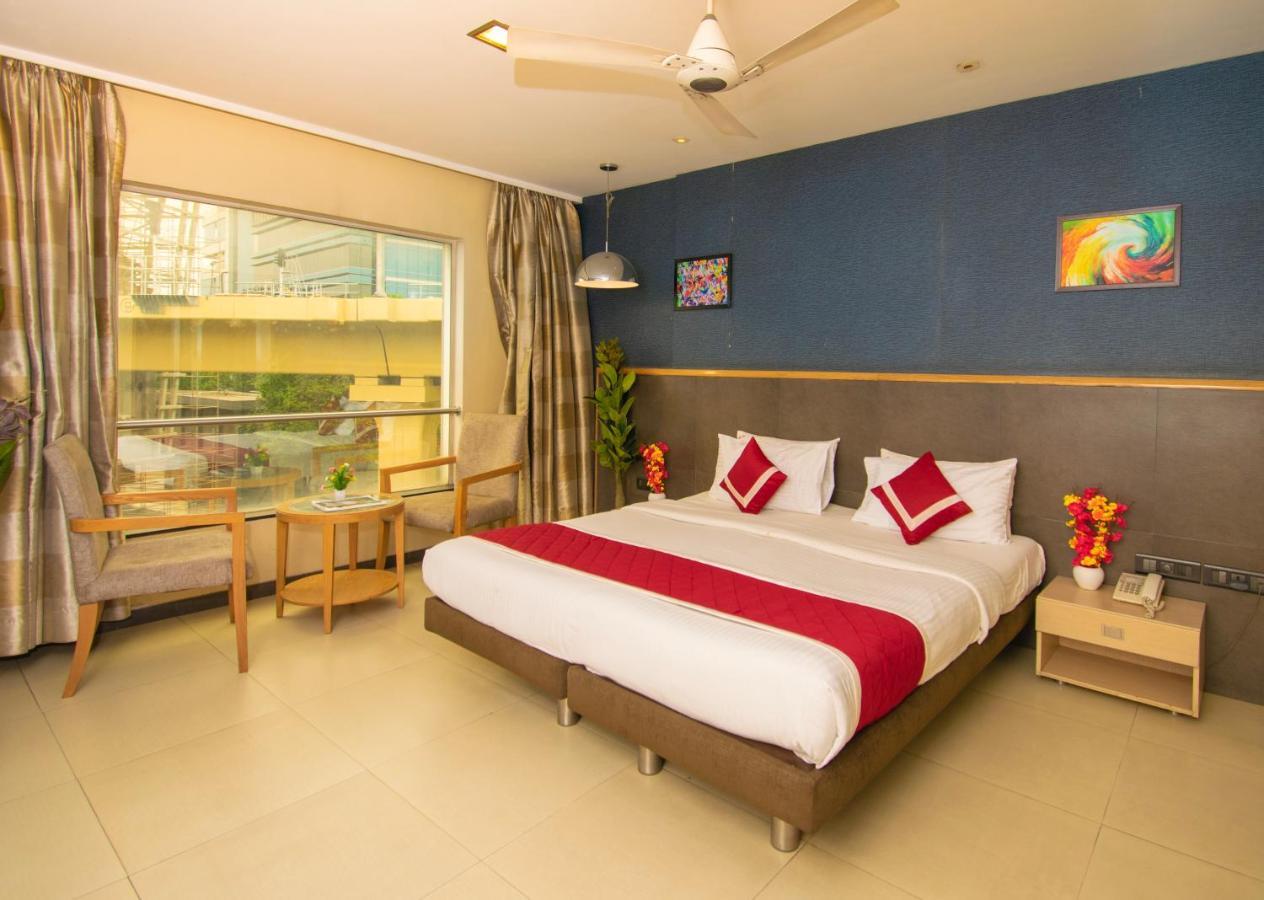 Octave Koregaon Park Pune Exterior foto
